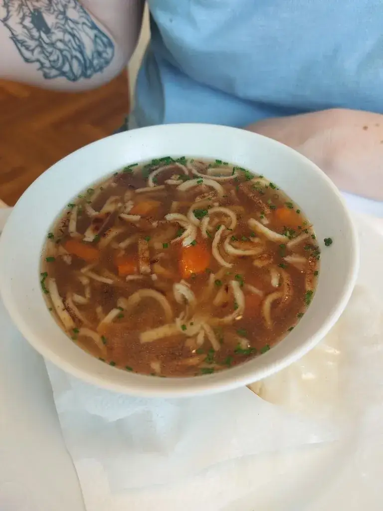 Pauletta Marchetti_Gasthaus zum Braunen Hirschen_Langenrohr_avis