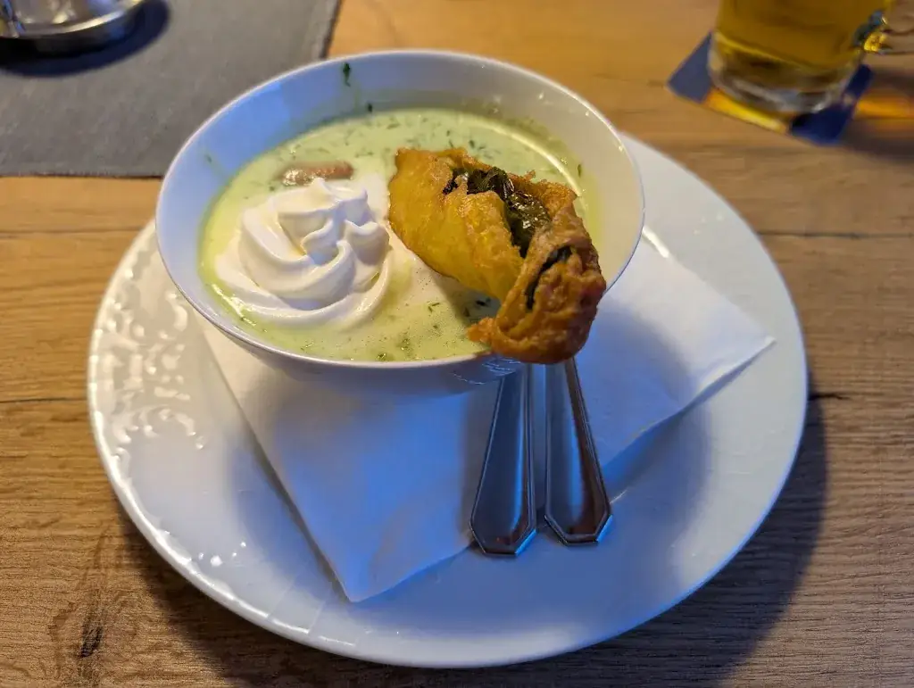 Gerald Lo_Gasthaus zum Braunen Hirschen_Langenrohr_avis