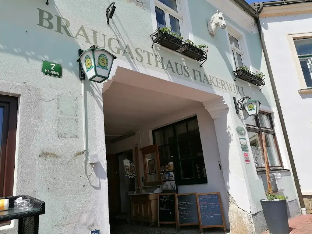 Braugasthaus Fiakerwirt restaurant à Langenlois