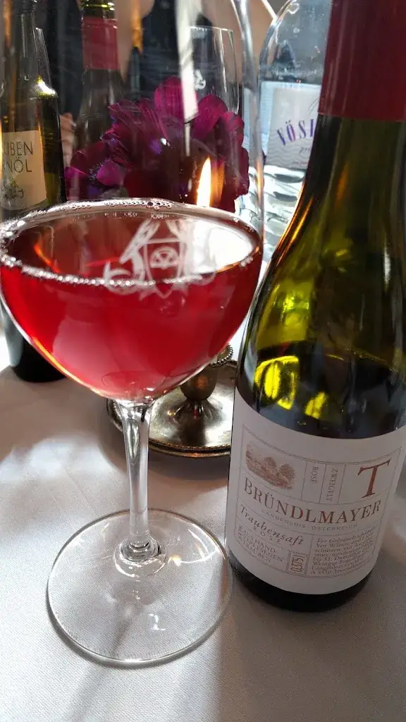 Menu_Bründlmayer Restaurant / Ab-Hof-Verkauf / Gästezimmer_Langenlois_image_7