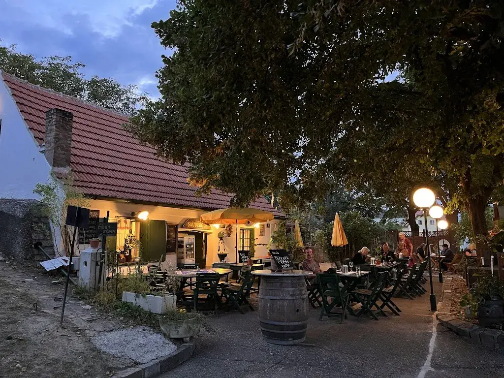 Gregor Plieschnig_Heurigenkeller 