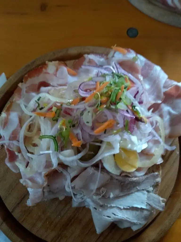 Ilse Reisinger_Heurigen Diem_Laa an der Thaya_review