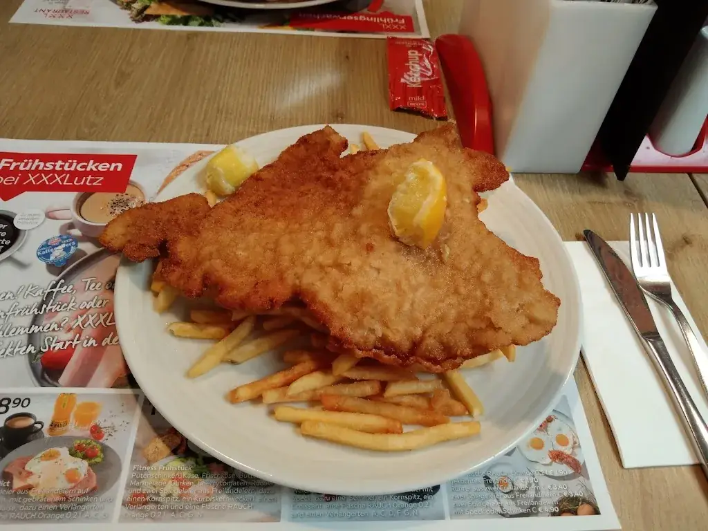 XXXLutz Restaurant Laa/Thaya_Laa an der Thaya_slider_image_3