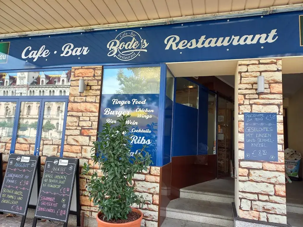 Bode´s Cafe***Bar***Restaurant_Laa an der Thaya_slider_image_1