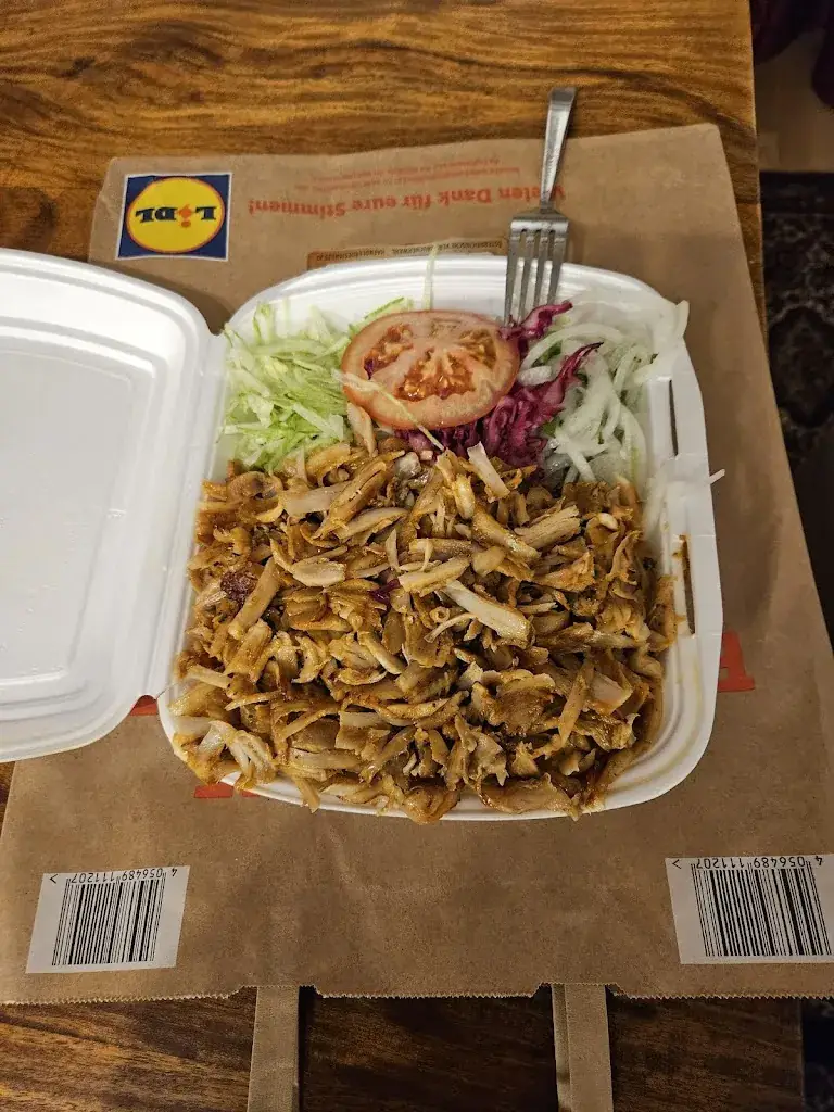 Георги Джурков_Mega food_Laa an der Thaya_review