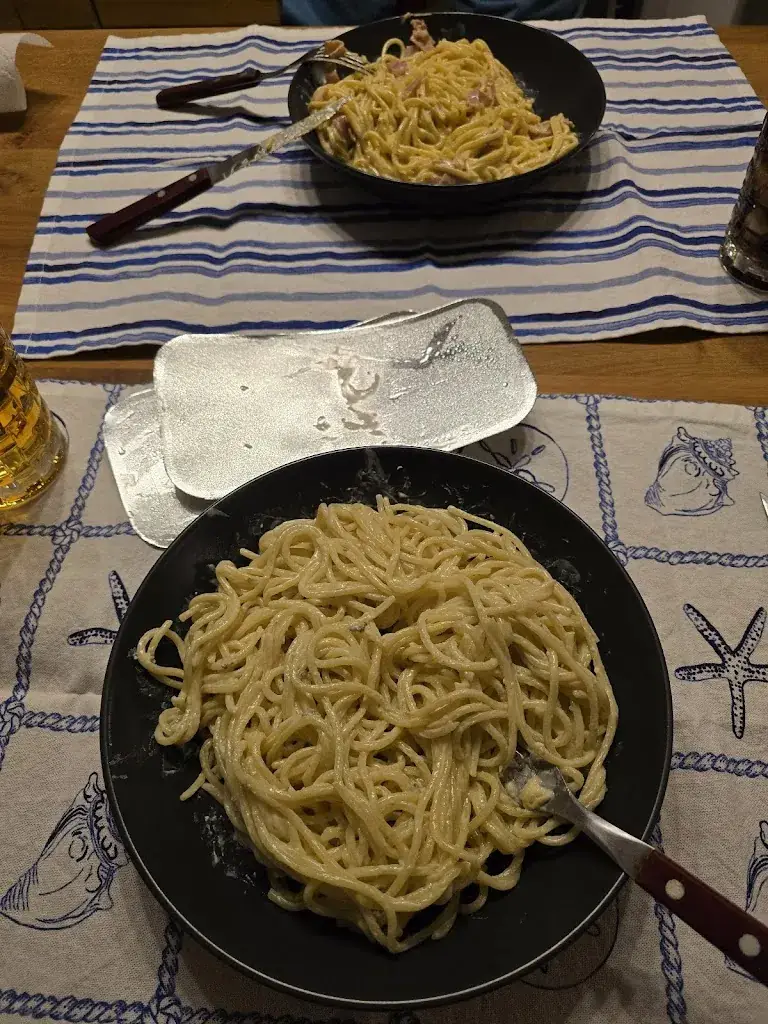 Sasha Abad_Pizzeria Ristorante Lassee_Lassee_review