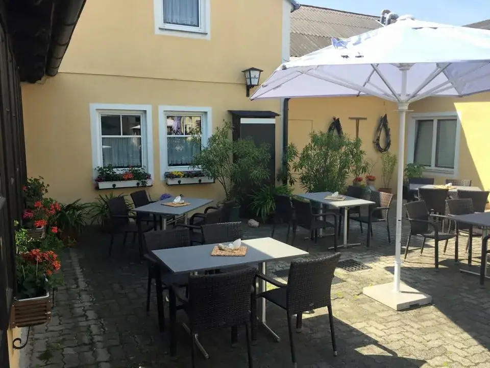 Tavern for Fritz_Leitzersdorf_slider_image_1