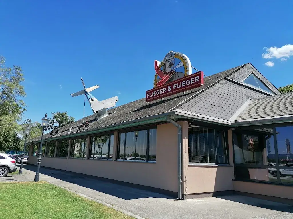 Restaurant Flieger & Flieger ristorante a Laxenburg