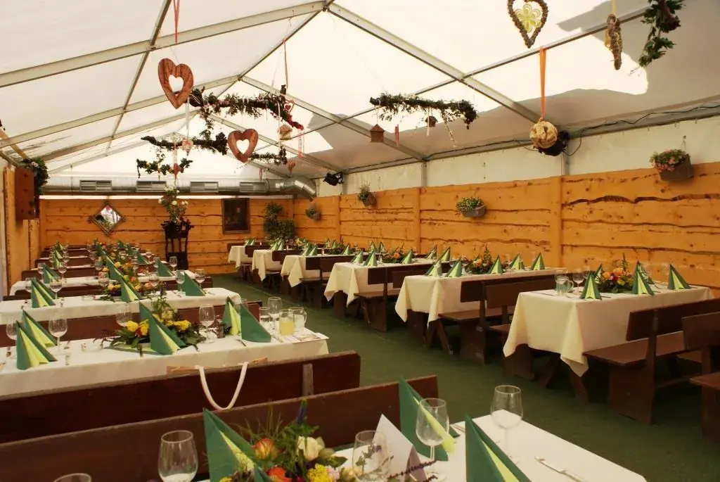 Heuriger Reblaus - Walter Fichtenbauer_Leopoldsdorf_slider_image_1