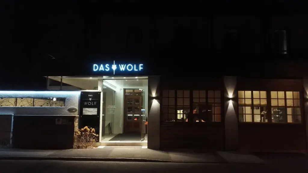 Michael P_Das Wolf - Restaurant_Langenlebarn-Oberaigen_avis
