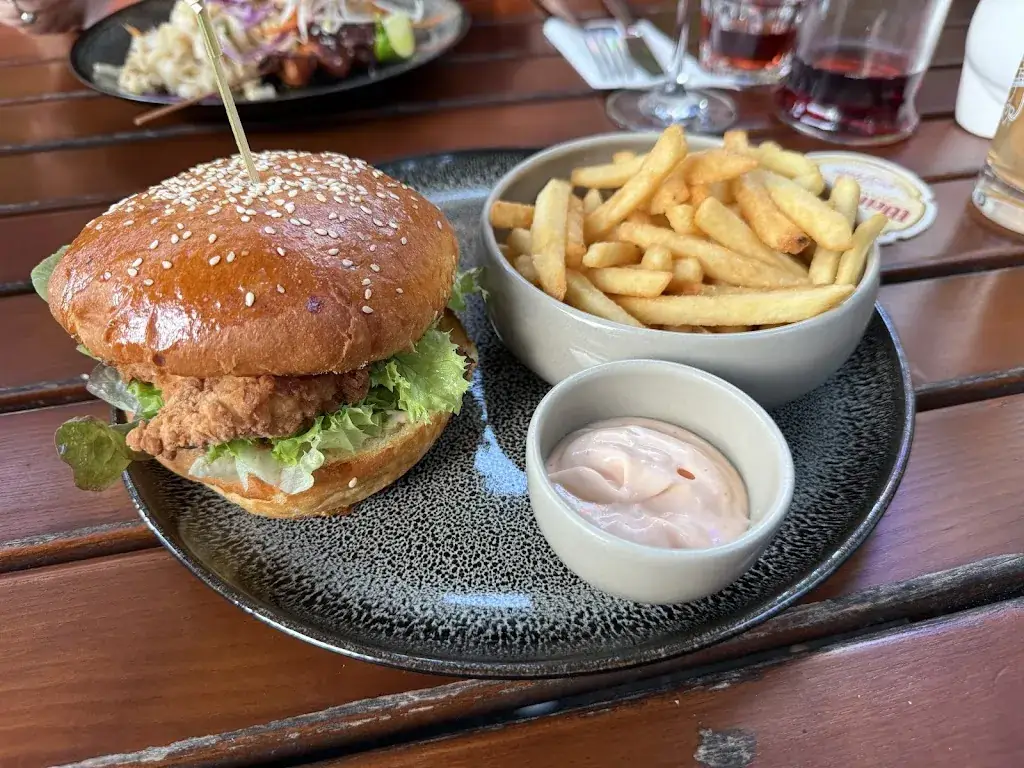 WOMO_Langenlebarn-Oberaigen_slider_image_2