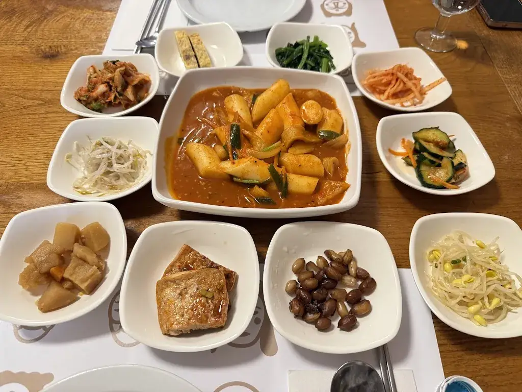 Gayagum Restaurant_Jabing_slider_image_3