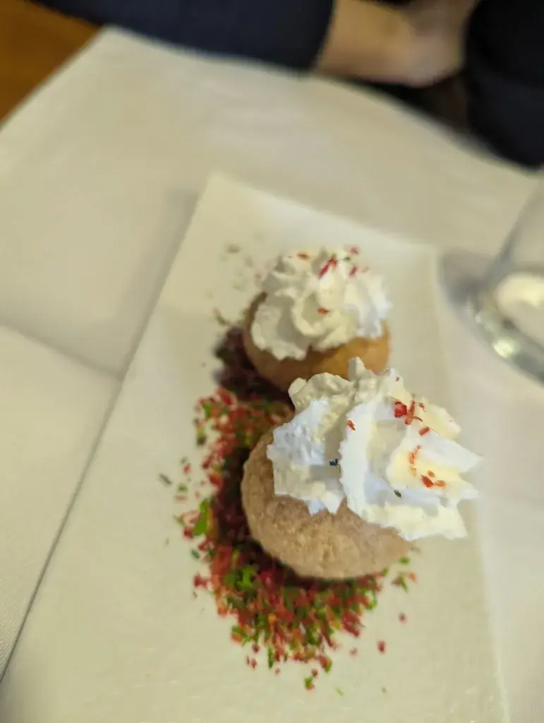 R E_Byanjan Bar Restaurante S.L_Jabing_recensione