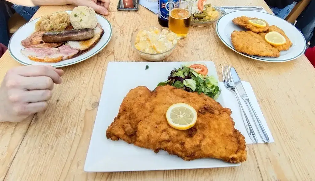 Klaus Walka_Mariazellerhof_Leobersdorf_review