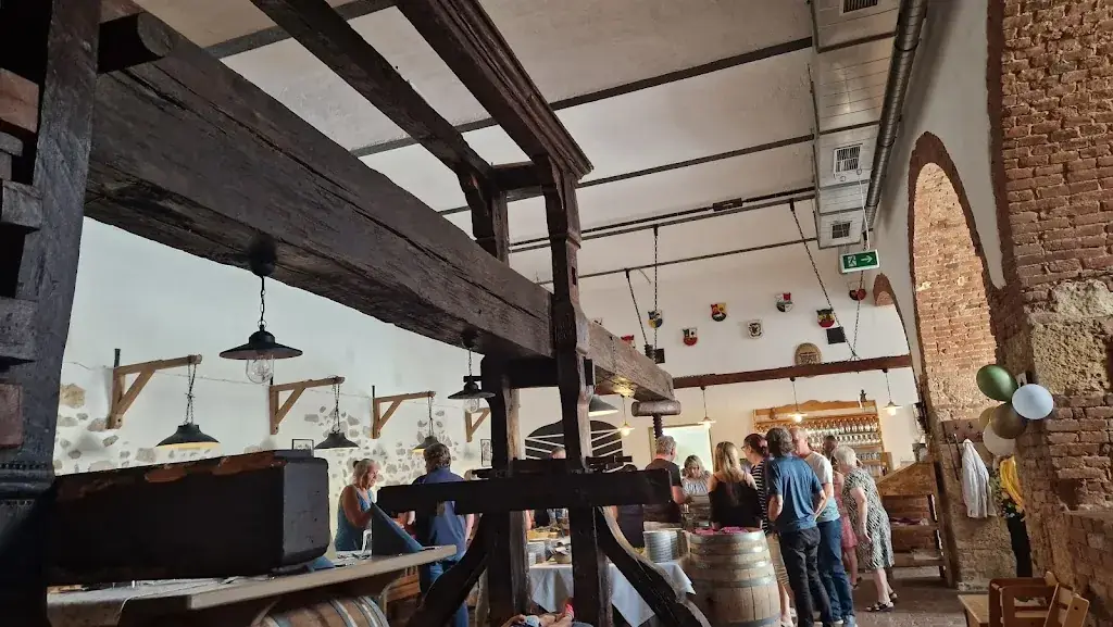 Restaurant_Mailberg_slider_image_1