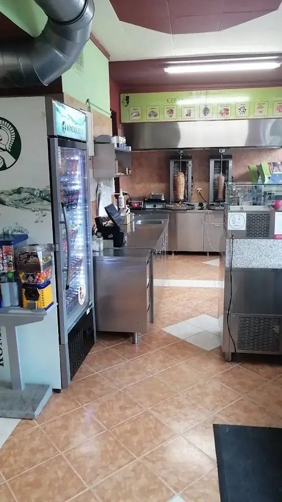 Nazmi Sönmez_Arminay Kebab & Pizzahaus Lilienfeld_Lilienfeld_review