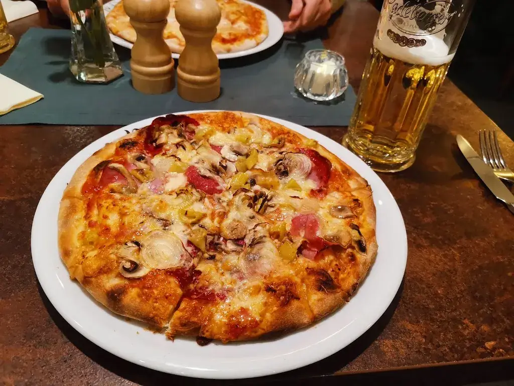 Pizzeria da Luigi_Lengenfeld_slider_image_3