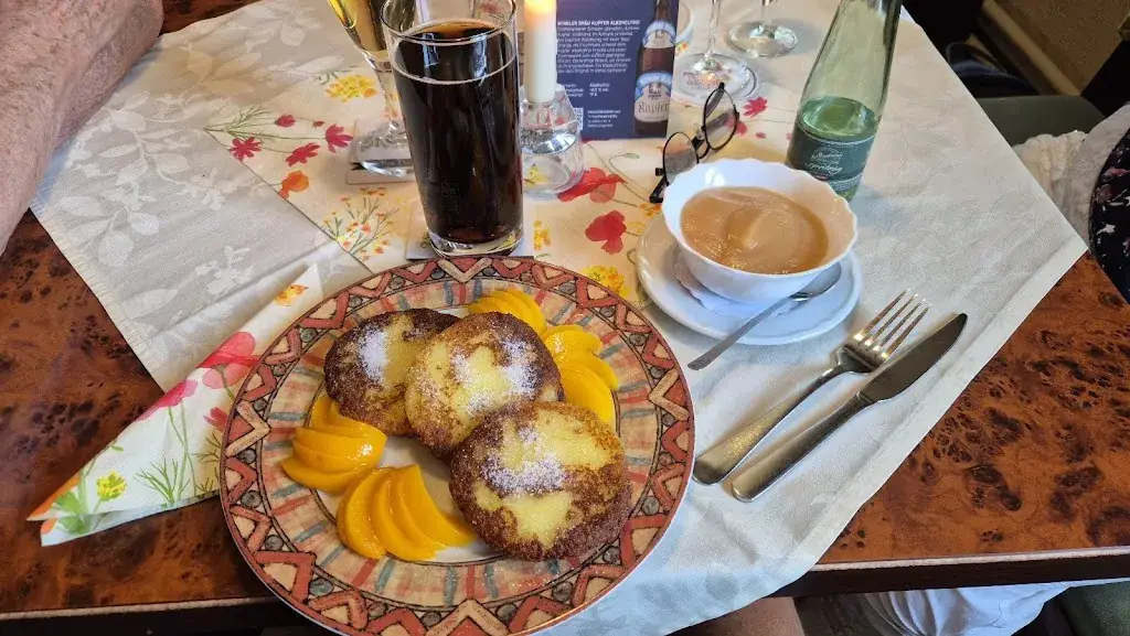 Peter Raab_Waldgaststätte Buch_Lengenfeld_recensione