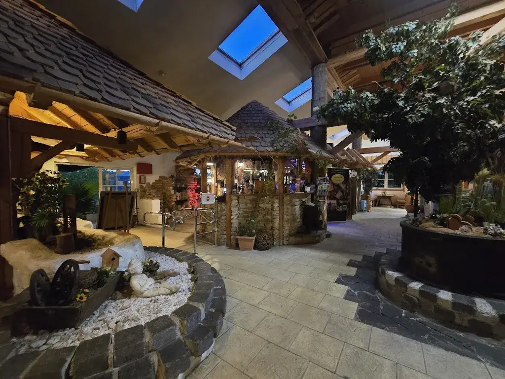 Schnitzelwirt restaurant in Loosdorf