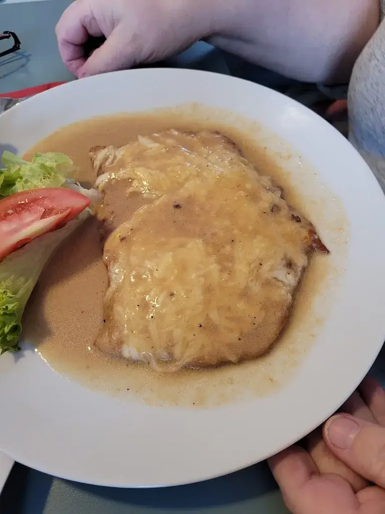 Robert Wunder_Platzhirsch Margarethen_Margarethen am Moos_review