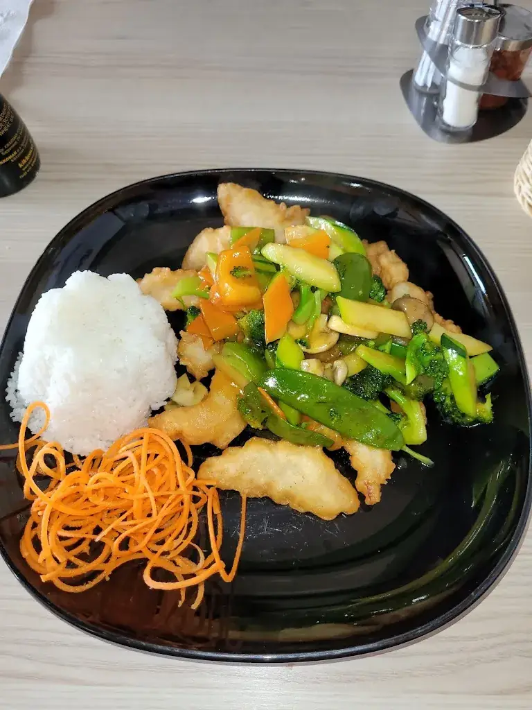 Menu_Wu Kitchen Asia Restaurant_Maria Ellend_image_9