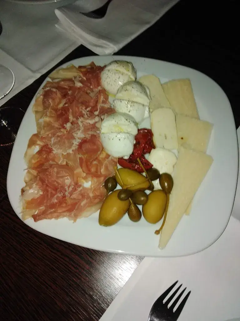 martin janauschek_Ristorante Tommaso Arbace_Maria Enzersdorf_avis