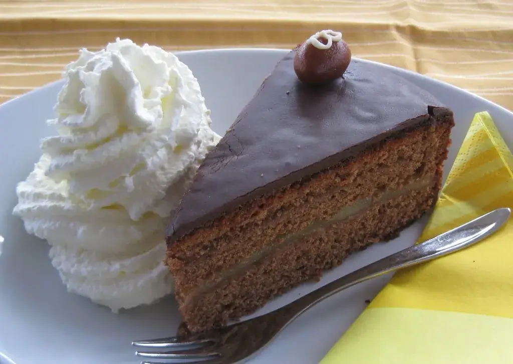 café bernstein & gästehaus, H. Fritz_Marchegg_slider_image_2