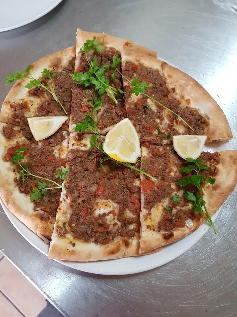 Pizza & Kebap Haus ristorante a Marchegg