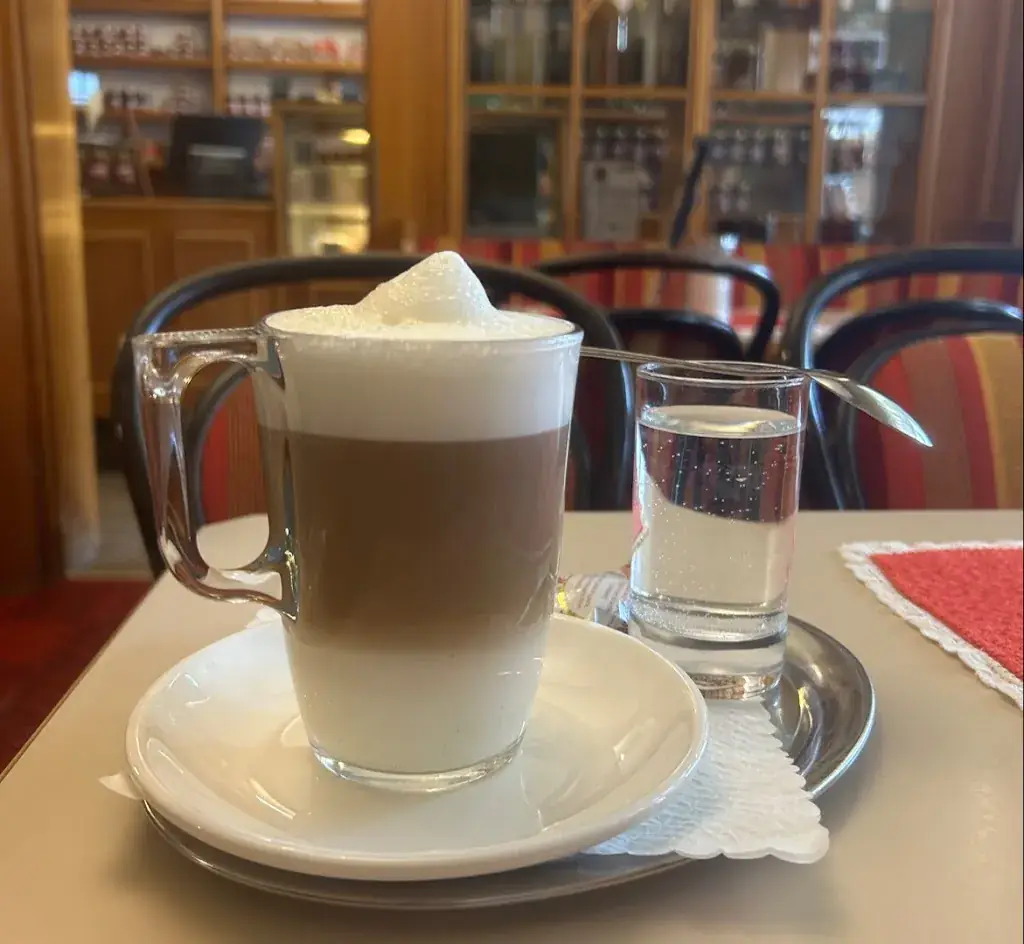 An West_Cafe Maria-Theresia Braun Maria Taferl_Maria Taferl_recensione