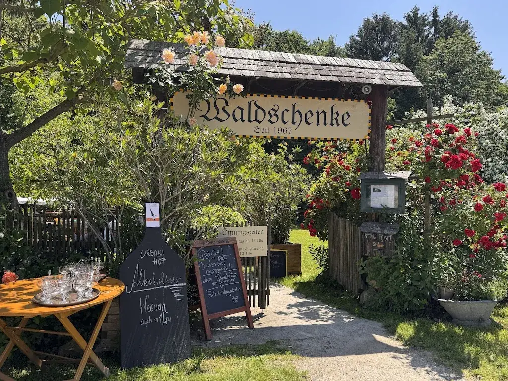 Issariya Chairam_Waldschenke Staar_Mauerbach_review