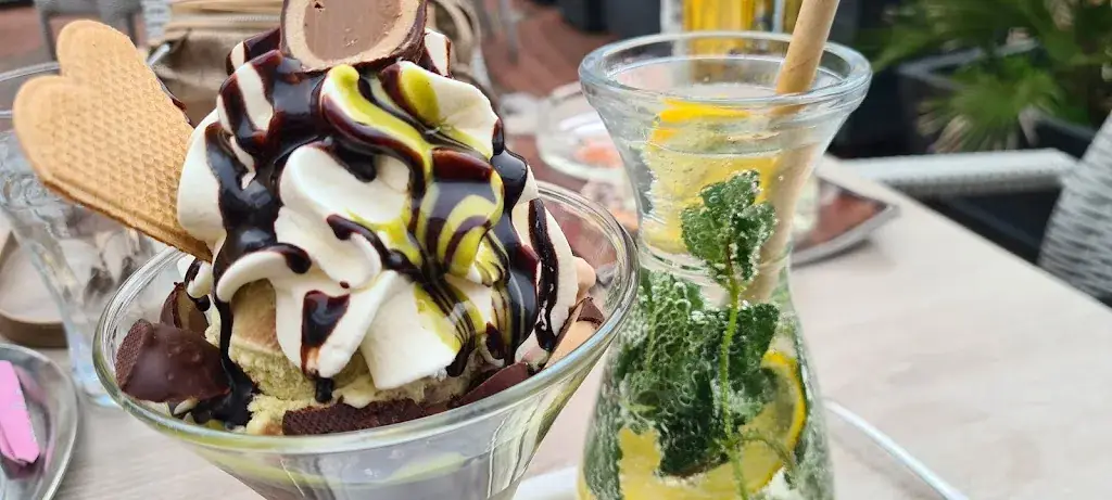 Menu_Eissalon Fjoli_Markt Piesting_image_4