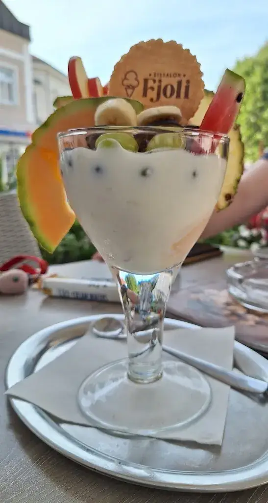 Menu_Eissalon Fjoli_Markt Piesting_image_5