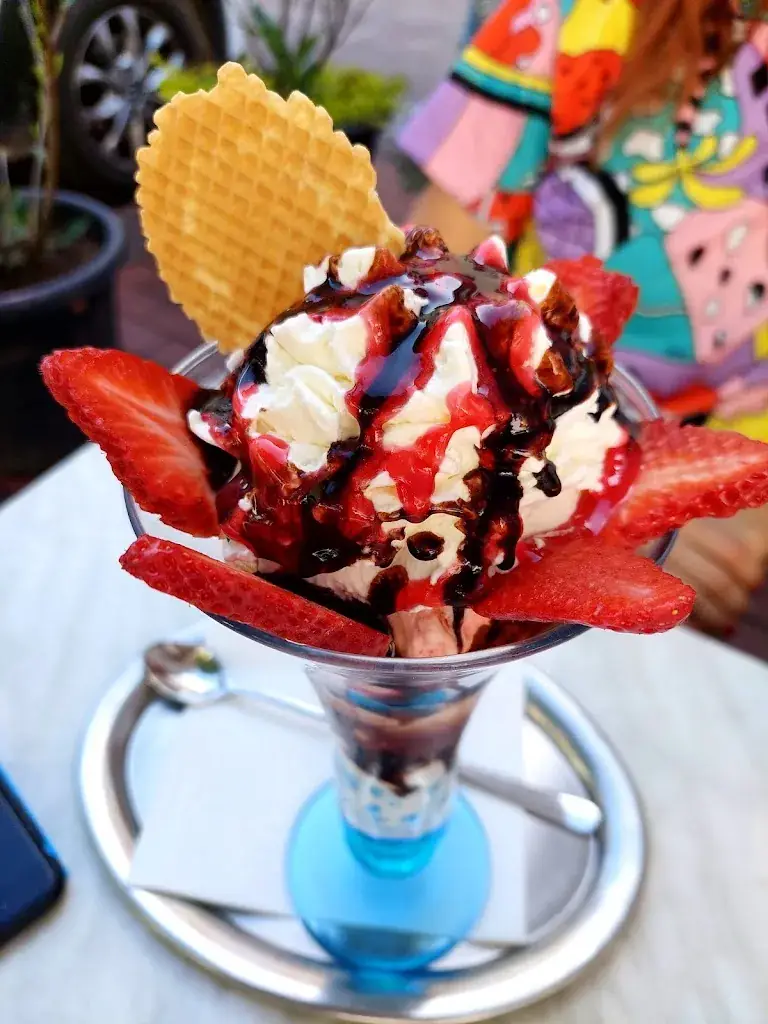 Menu_Eissalon Fjoli_Markt Piesting_image_7