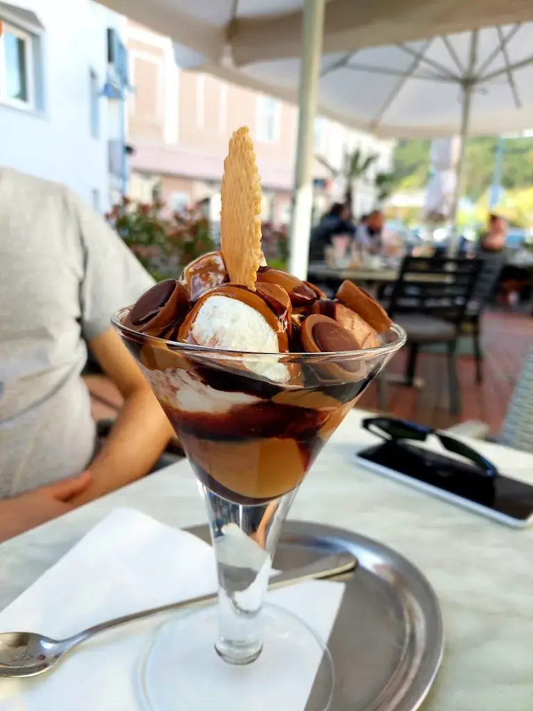 Menu_Eissalon Fjoli_Markt Piesting_image_9