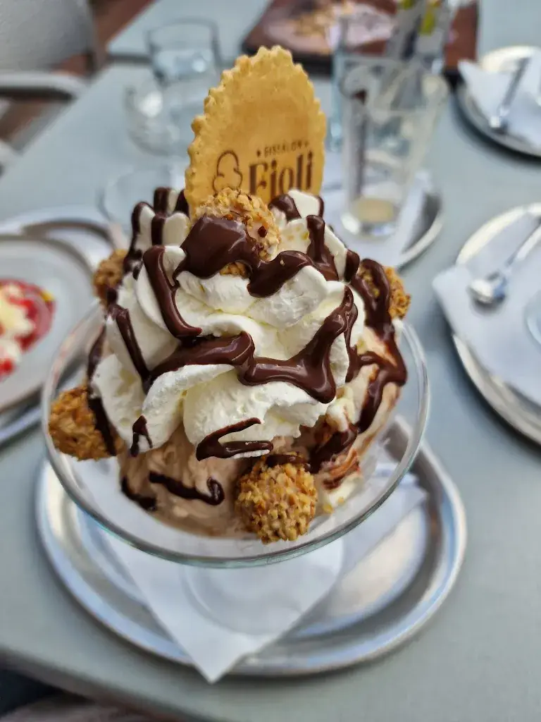 Eissalon Fjoli_Markt Piesting_slider_image_3