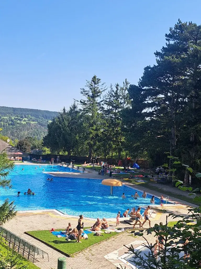 Patrick Schornik_Waldbad der Gemeinde Markt Piesting_Markt Piesting_review