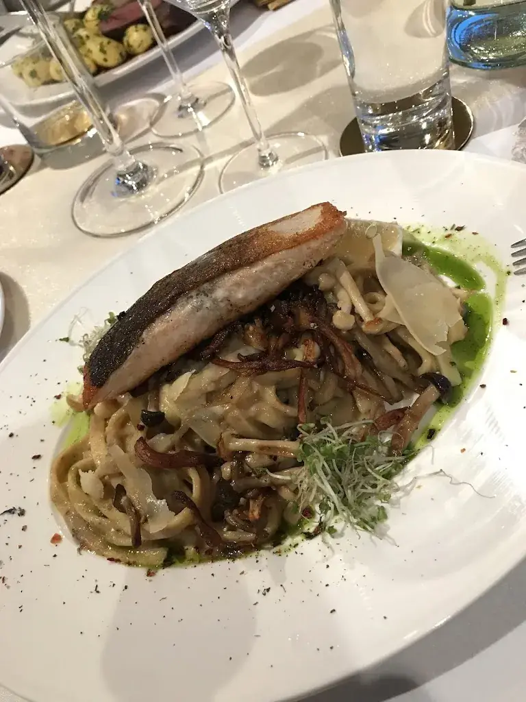 azer HALLABI_Liszt am Bach - Restaurant - Weinbar - Cafe_Kaisersdorf_review