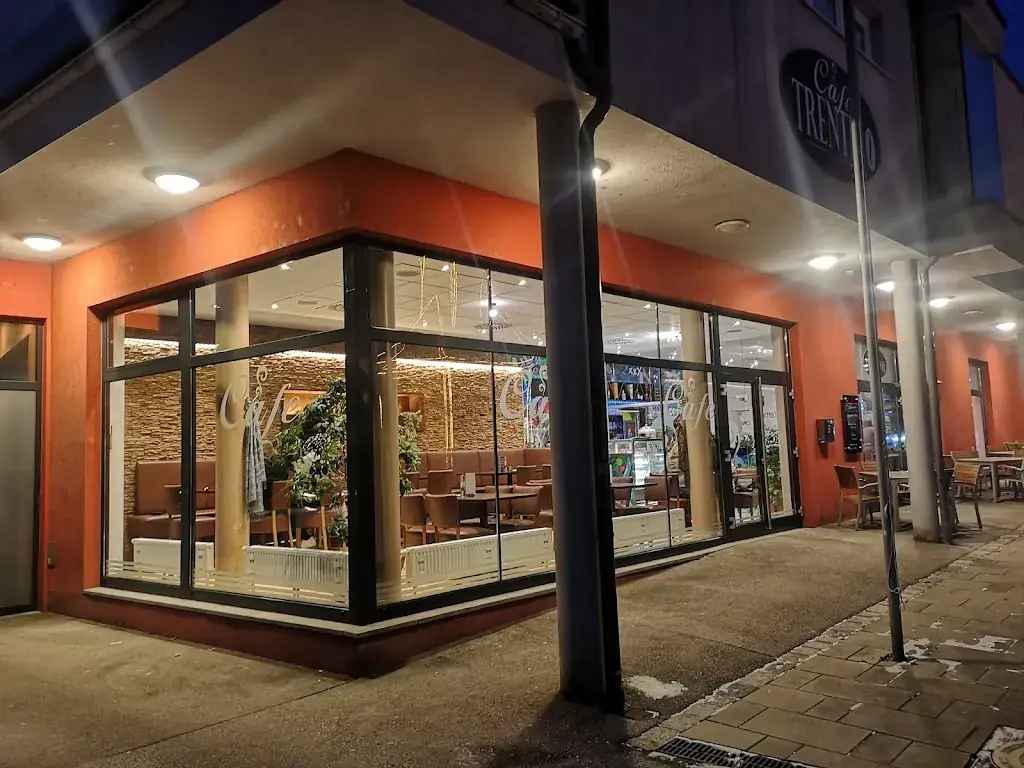 Trentino Cafè & Bar restaurant à Mitterndorf an der Fischa