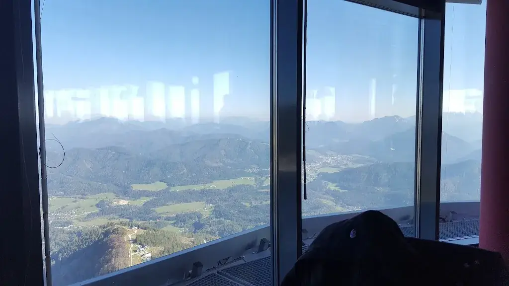 Maja Egerer_s'Balzplatzerl_Mitterbach am Erlaufsee_review