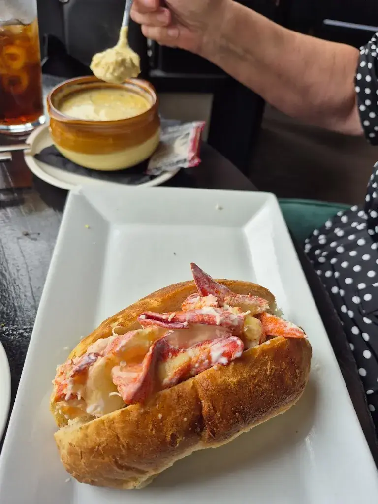 Menu_Stoney's Whiskey Wine & Raw Bar_Martinsberg_image_5