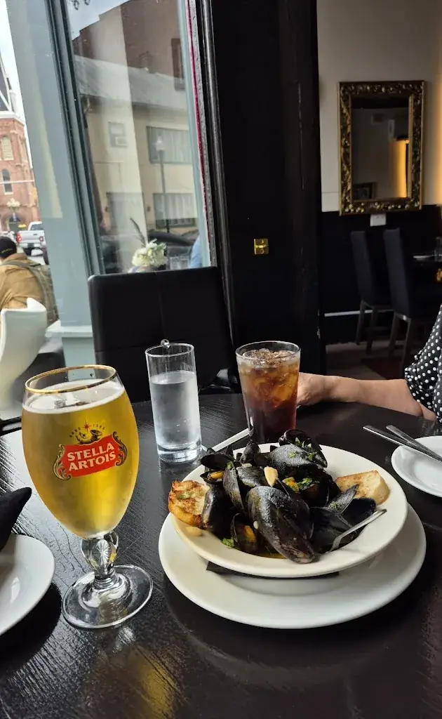 will boucher_Stoney's Whiskey Wine & Raw Bar_Martinsberg_review