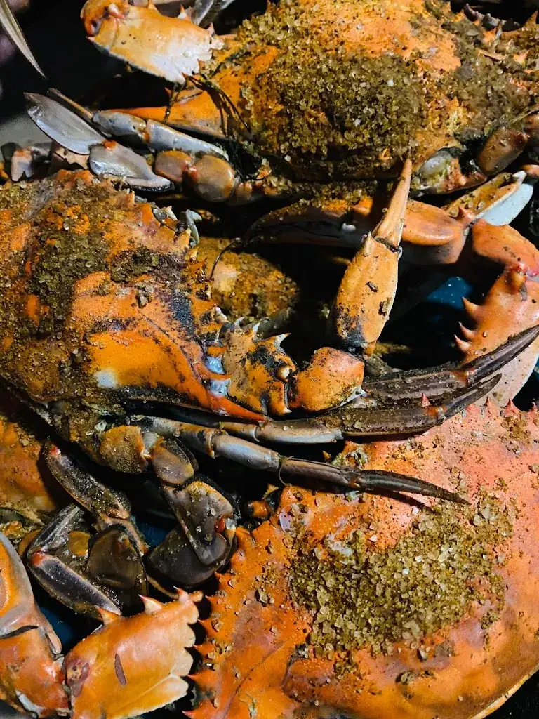 Mother Shuckers Crab Shack_Martinsberg_slider_image_2