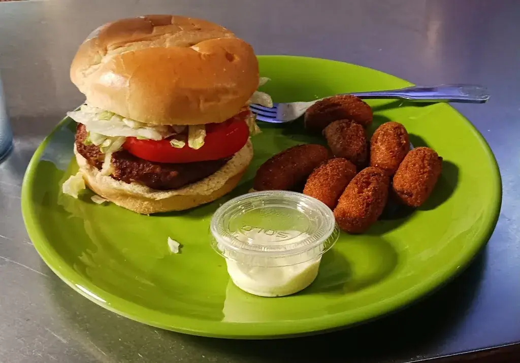 Mother Shuckers Crab Shack_Martinsberg_slider_image_3