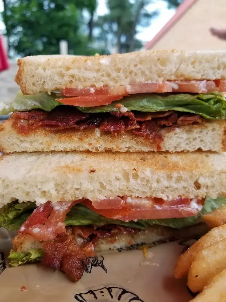 Menu_Ladder House Bar & Grill Inc_Martinsberg_image_6