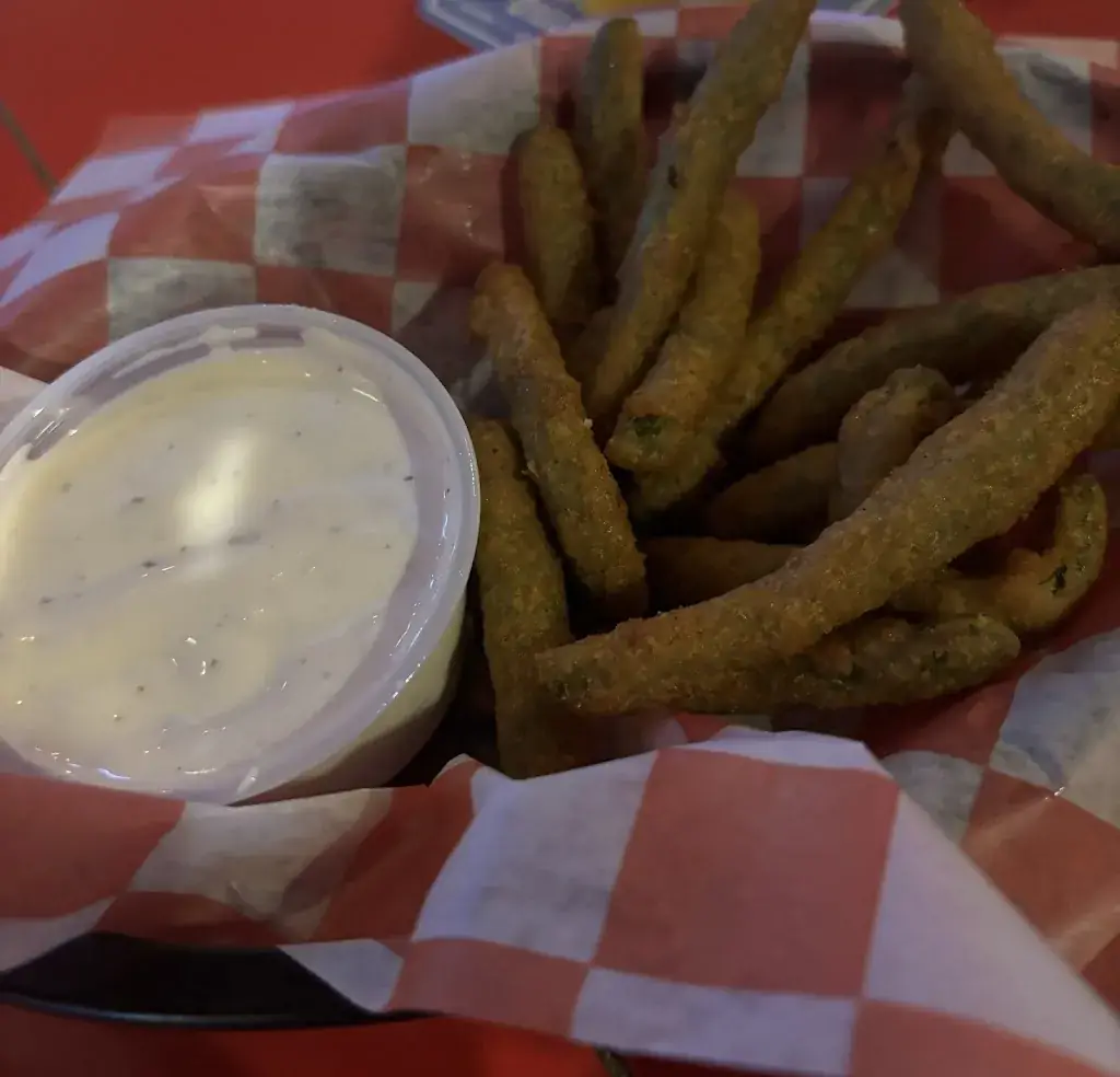 CharlesB_Ladder House Bar & Grill Inc_Martinsberg_review