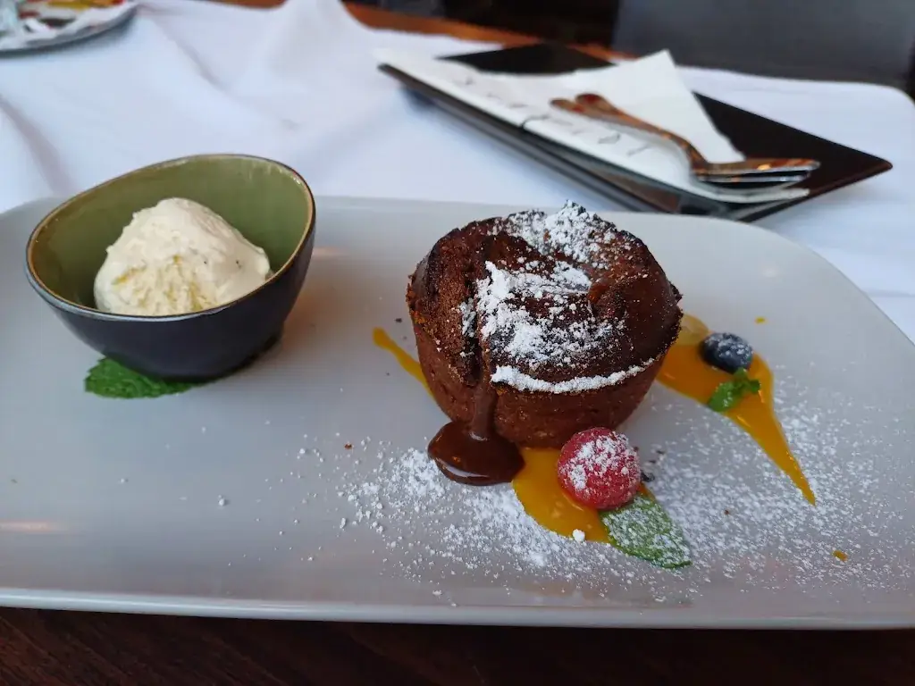 Lena Baumgartner_Schmyede_Kaisersdorf_recensione