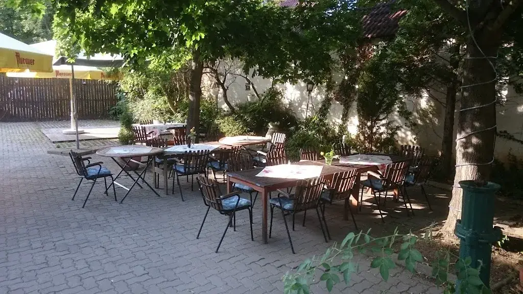 Gasthaus MO.JI.TO restaurant à Moosbrunn