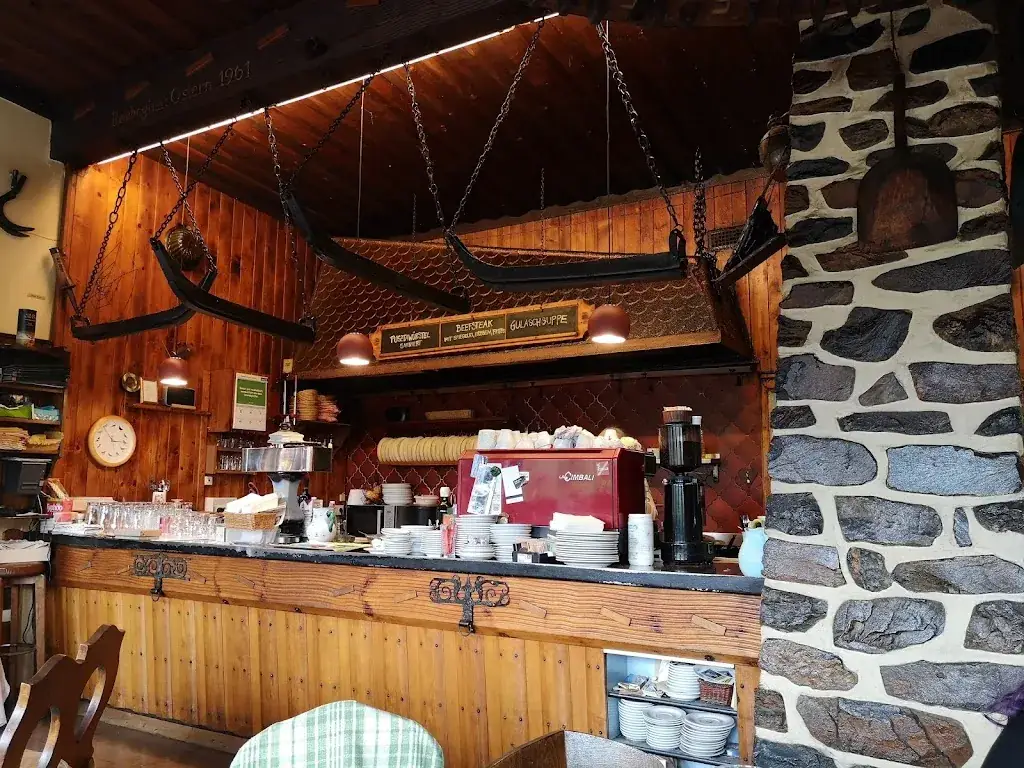 Rasthaus Brettlbar Lang_Mönichkirchen_slider_image_2