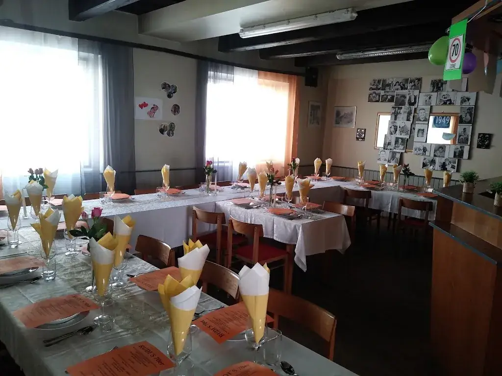 Dorfwirt Hoffmann restaurant in Kaisersdorf