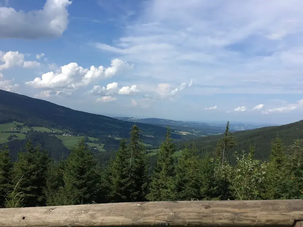 Nikita_Alpengasthof Enzian GmbH_Mönichkirchen_recensione